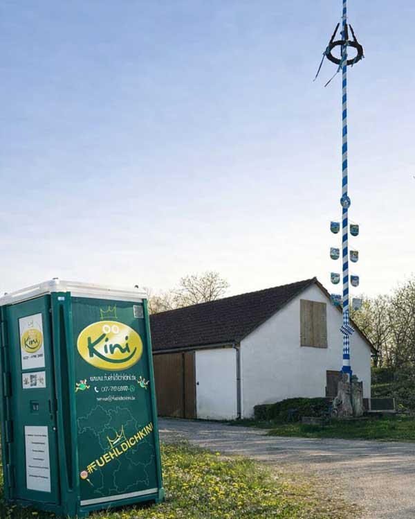 schoens-dixi-fuer-maibaumaufstellenn